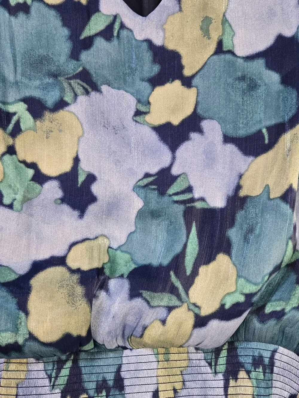 TWRHLL Size M Water Color Print L/Sl Blouse With Elastic Wide Hem & Sleeves NWOT - Picture 8 of 9